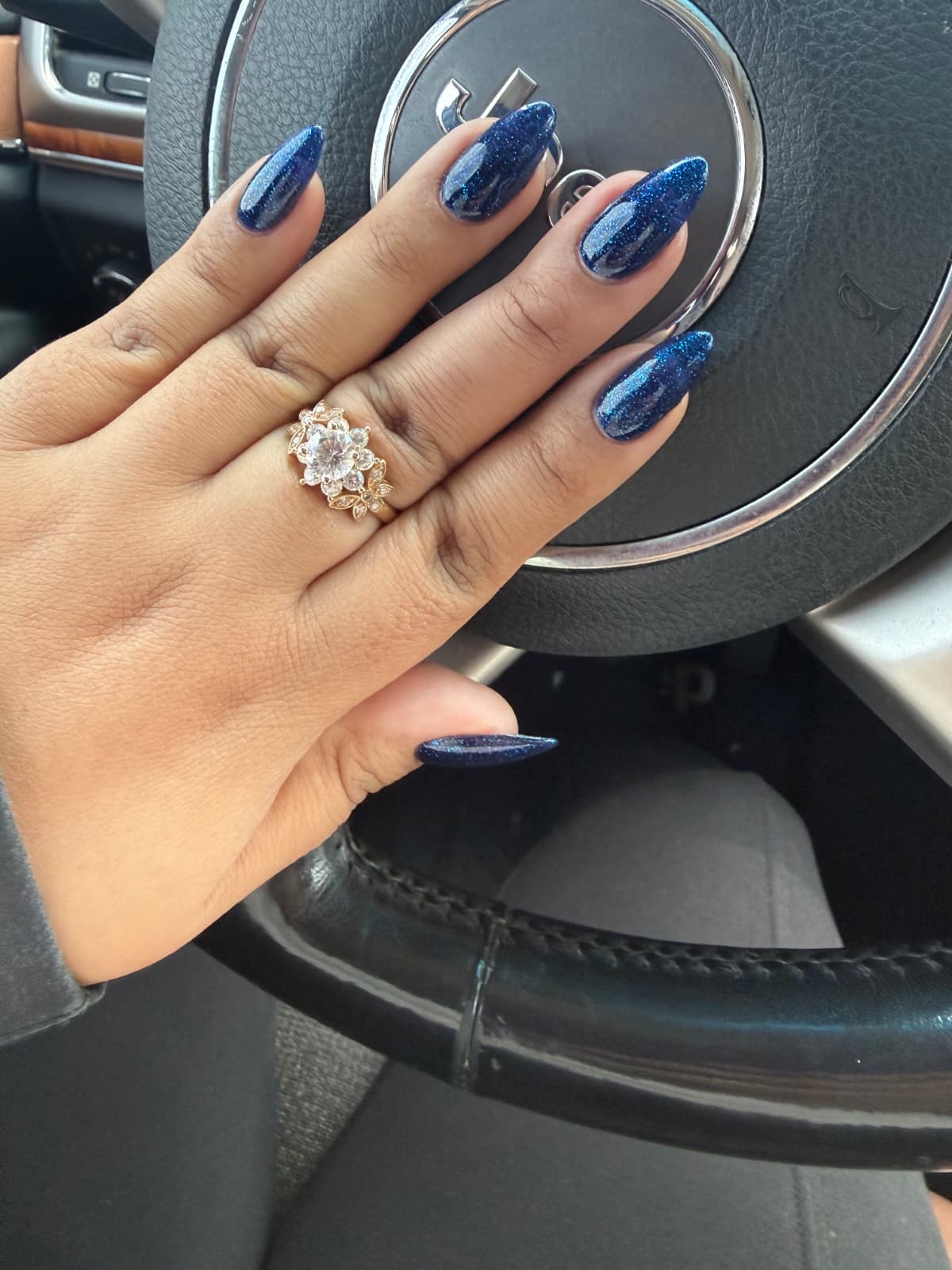 Bloom by Xochitl nail set